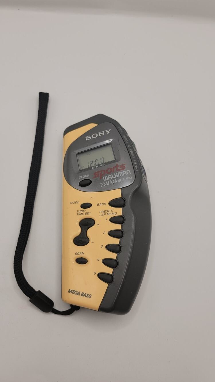 Sony Sports Walkman SRF-M73 FM/AM Portable Radio Mega Bass Tested Working